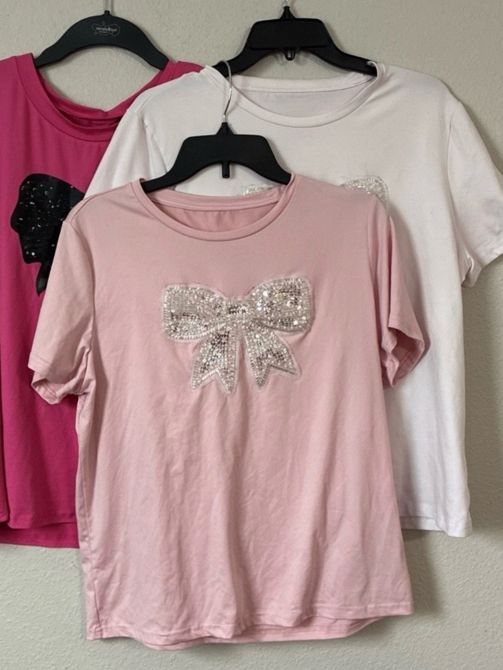 Women’s lot of 3 Pink or White Sequin Bow Short Sleeve Tee